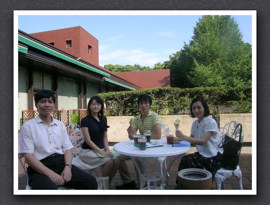 terrace cafe of Tokyo Met  Art Museum